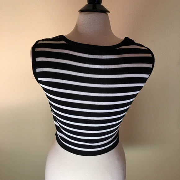 Gianfranco Ferre crop sweater, w/sequined front😍 - Picture 2 of 6